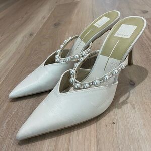 Dolce Vita Kanika pearl heels - size 10, 3.3 inch heel